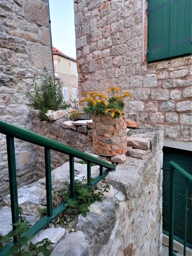 Apartment Megi In Supetar Historical Core Exteriér fotografie