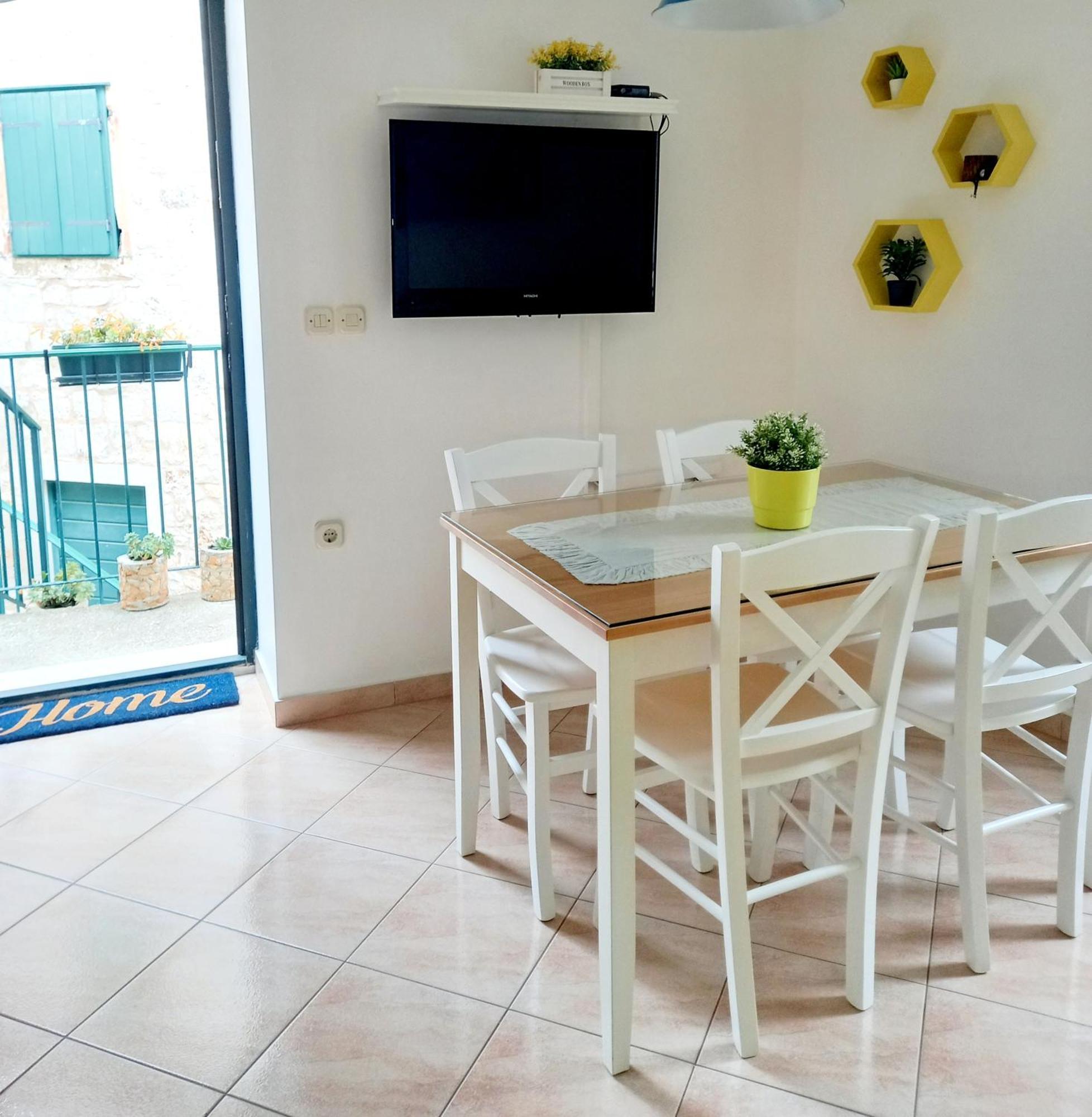 Apartment Megi In Supetar Historical Core Exteriér fotografie